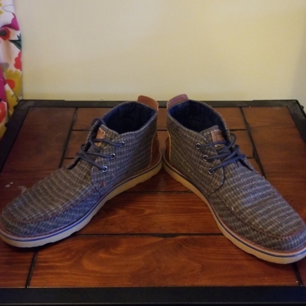 Toms - Picture 5 of 5